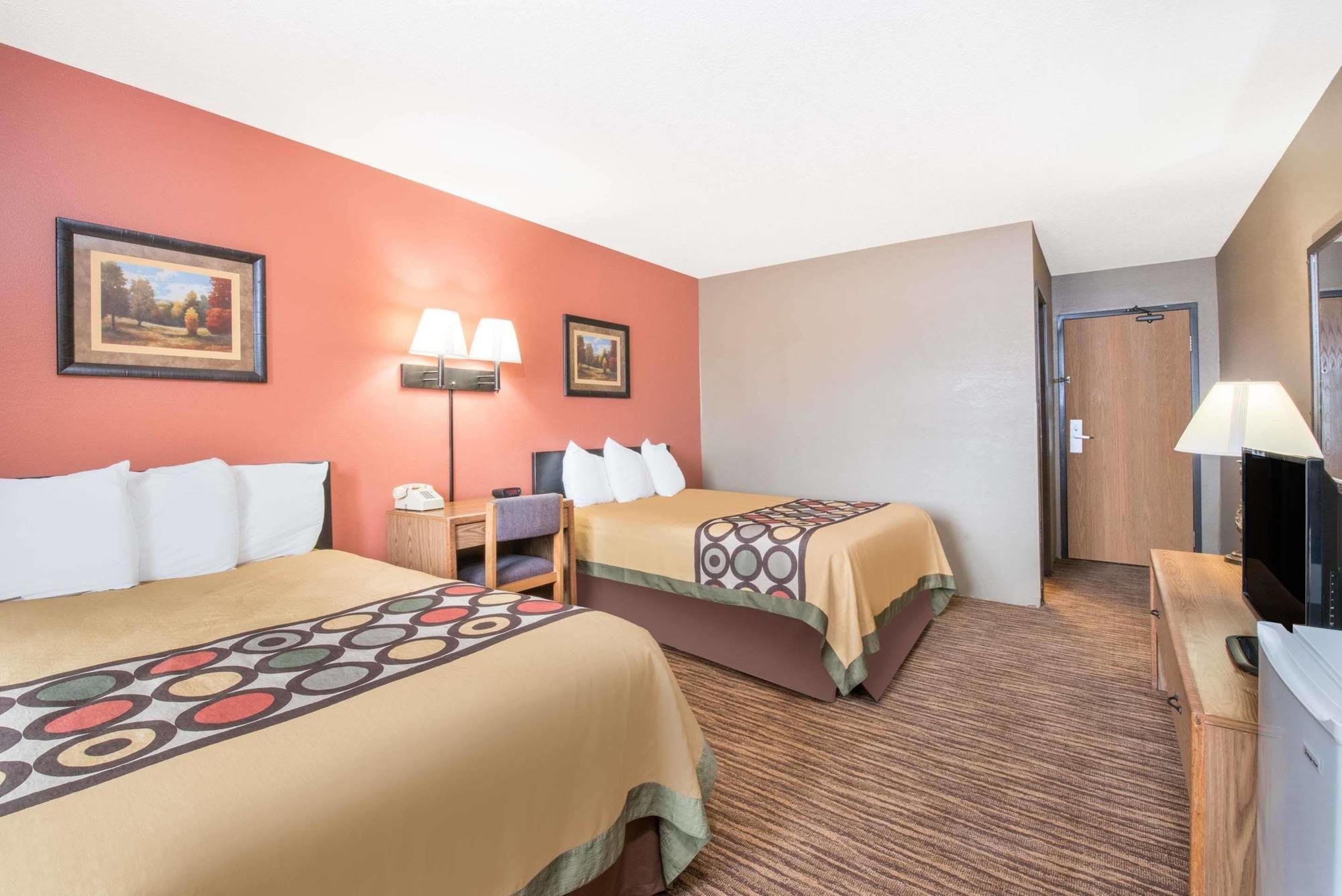 Super 8 By Wyndham Warroad Hotel Exterior photo